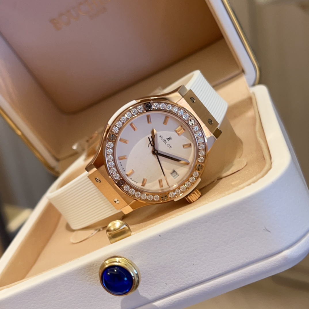 Hublot Classic Fusion, 33 mm, Quartz – Donna Replica Orologio