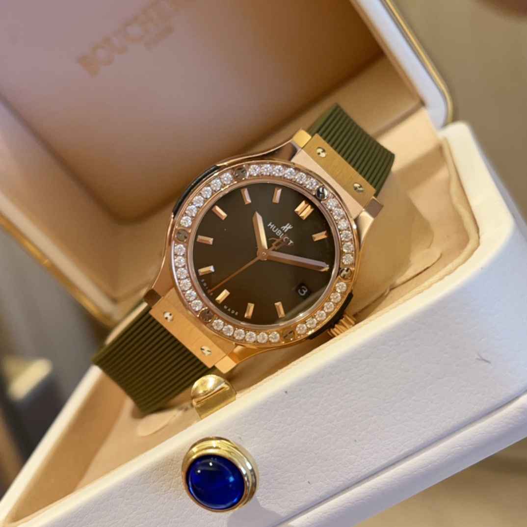 Hublot Classic Fusion, 33 mm, Quartz – Donna Replica Orologio