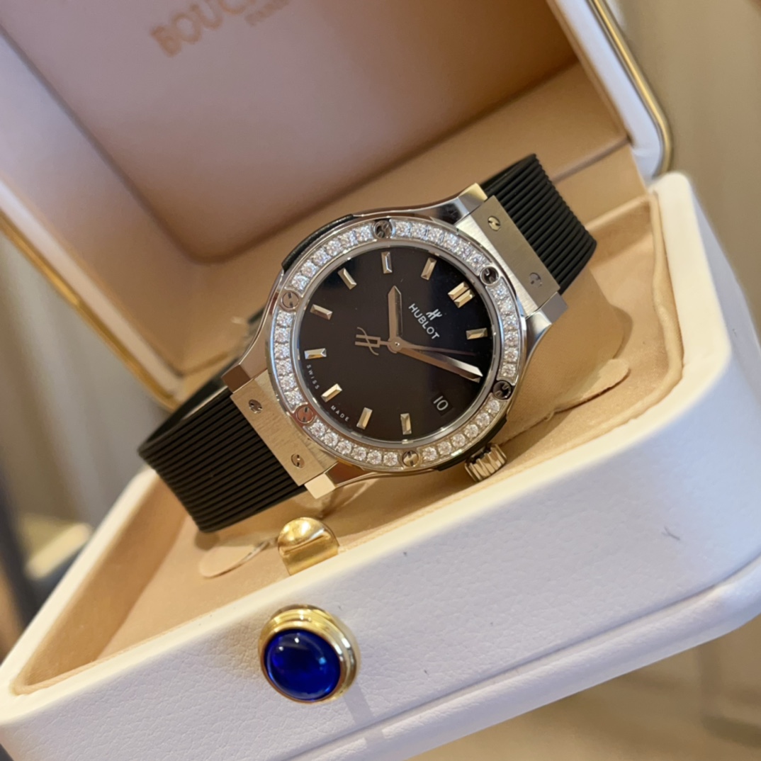 Hublot Classic Fusion 33 mm, Quartz Replica Orologio