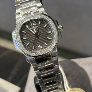 Patek Philippe Nautilus 36 mm Replica Orologio